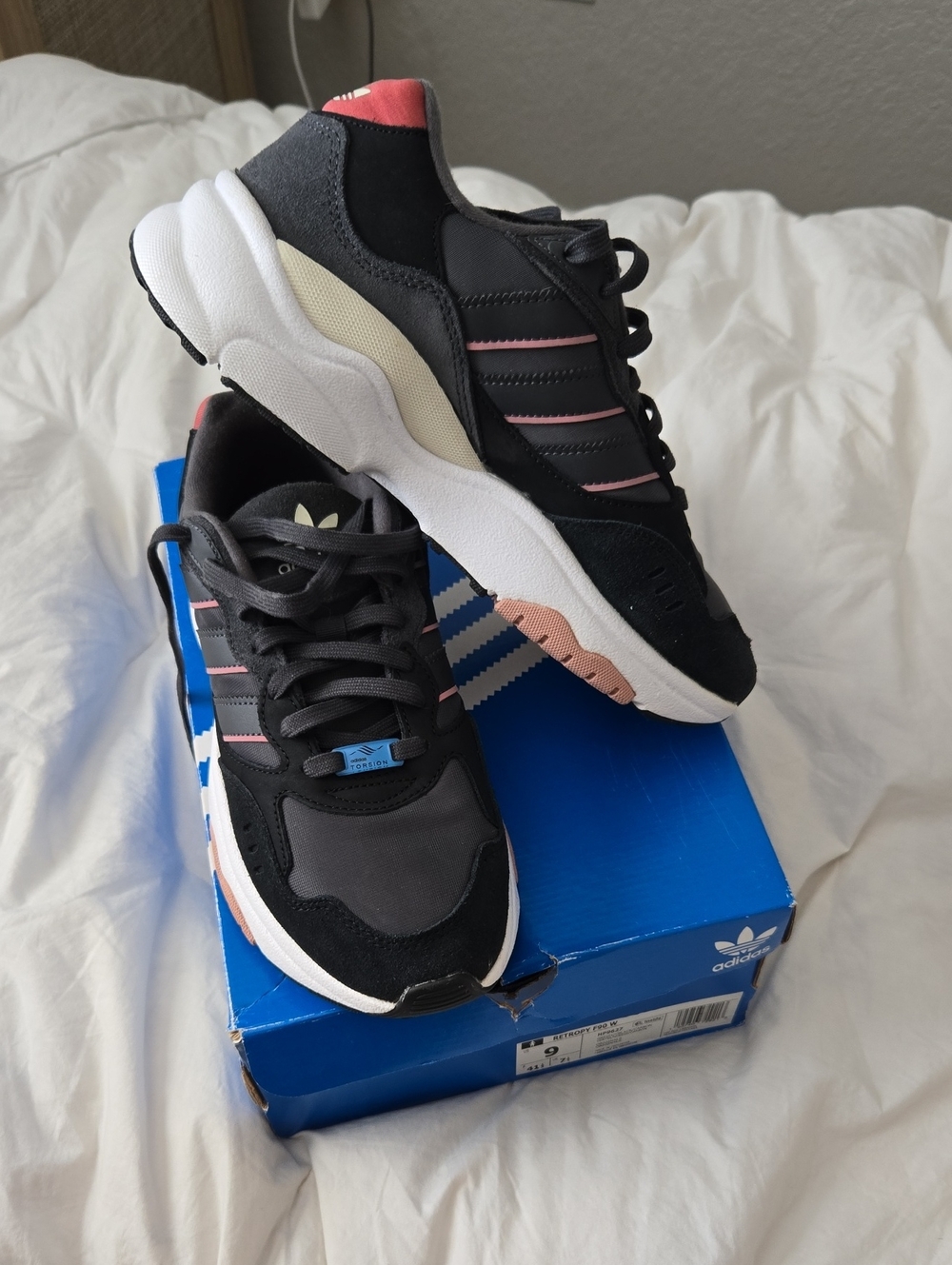 Adidas Retropy F90 - Picture 4 of 6
